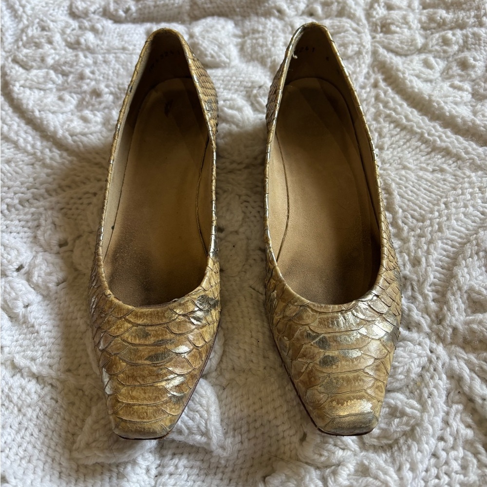 Stuart Weitzman Gold Textured Flats - Picture 2 of 2
